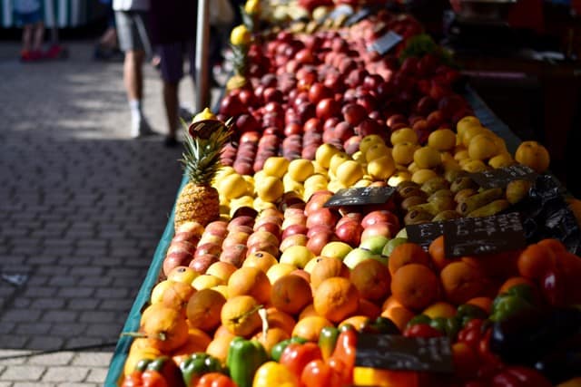 parada de fruites del mercat