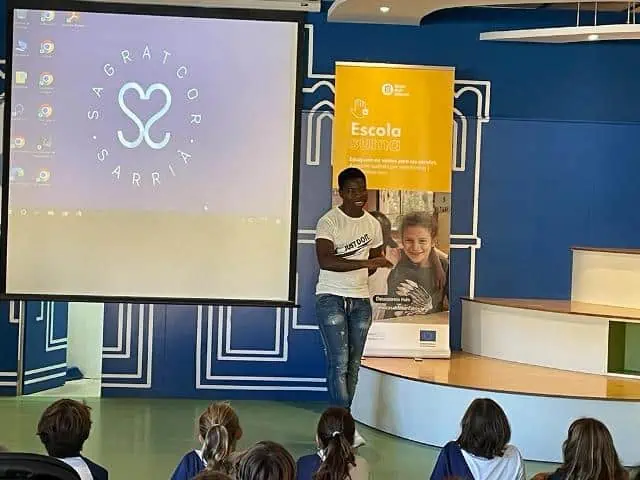 Tchaka Doumbia a l'escola Sagrat Cor