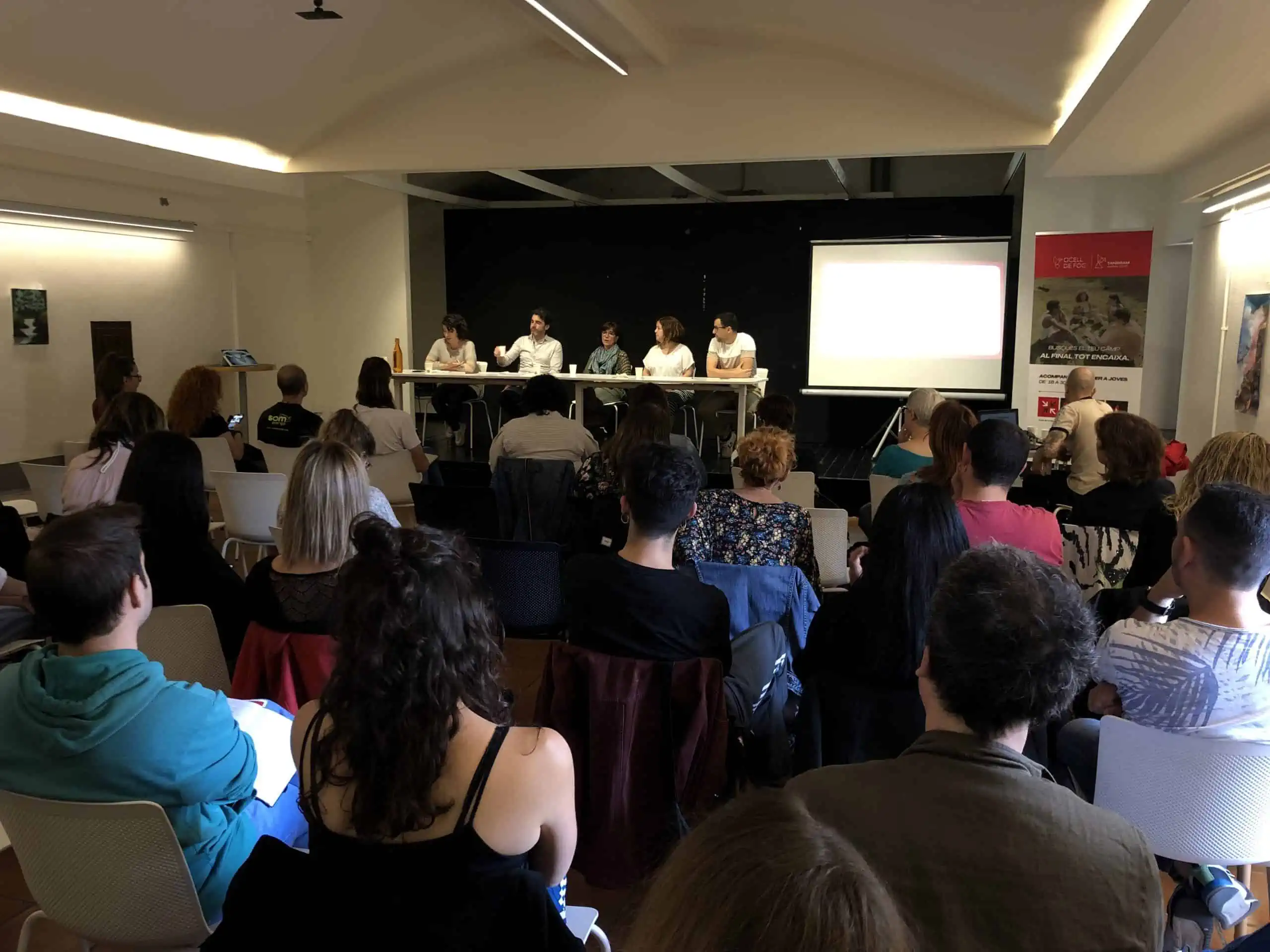 Presentem el programa Ocell de Foc-Tangram Presentem el programa Ocell de Foc-Tangram, centre en el benestar i salut mental dels i les joves